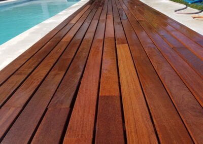 mantenimiento de suelo para piscina