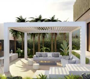 cenador al aire libre de madera blanca